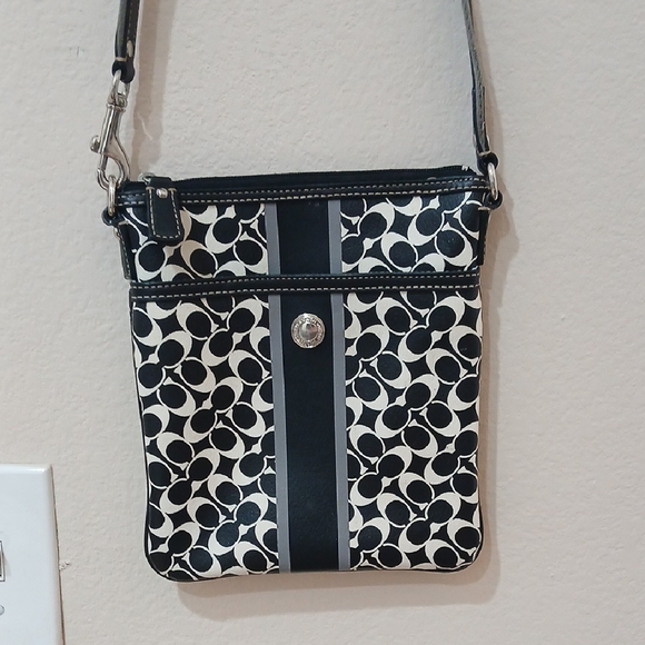 Coach CB - Picture 1 of 13